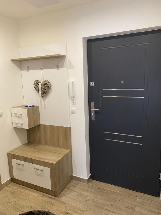 Oasis Apartman ハイデゥソボスロー エクステリア 写真