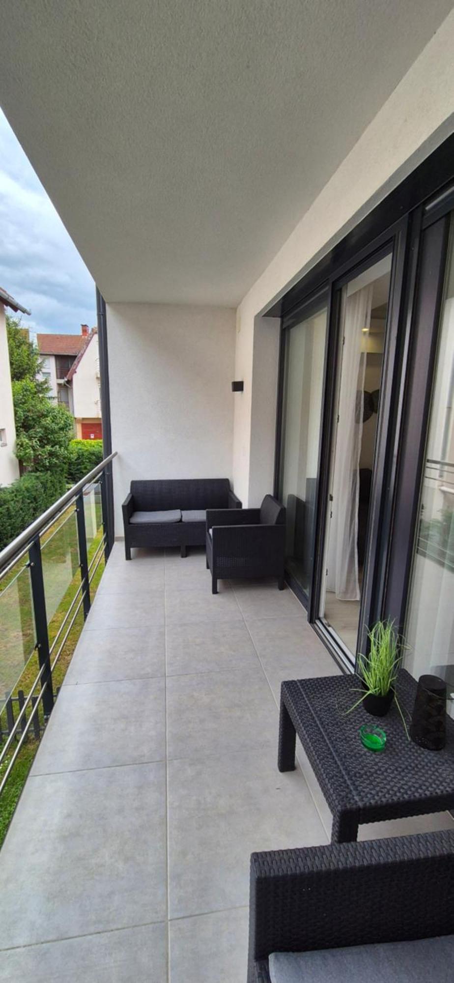 Oasis Apartman ハイデゥソボスロー エクステリア 写真